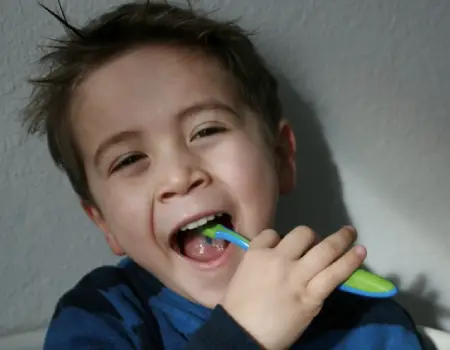 Kieferorthopädische Frühbehandlung von Kindern